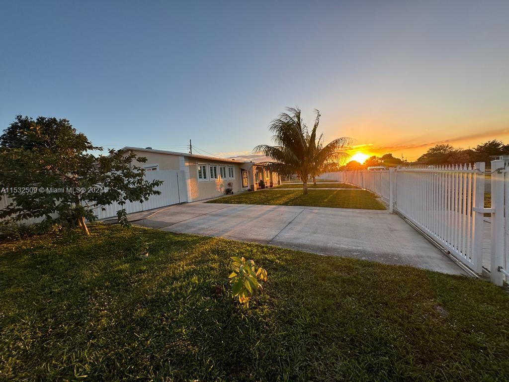 4250 Nw 178th Dr Property Photo 3