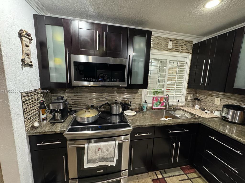 4250 Nw 178th Dr Property Photo 18