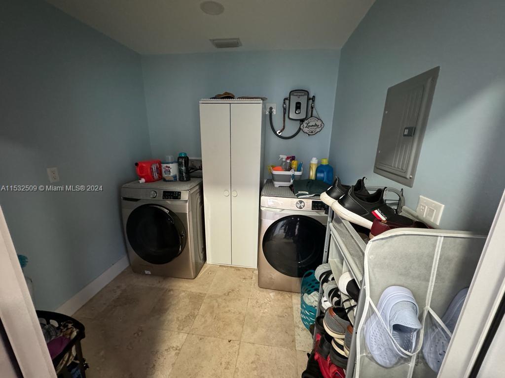 4250 Nw 178th Dr Property Photo 33