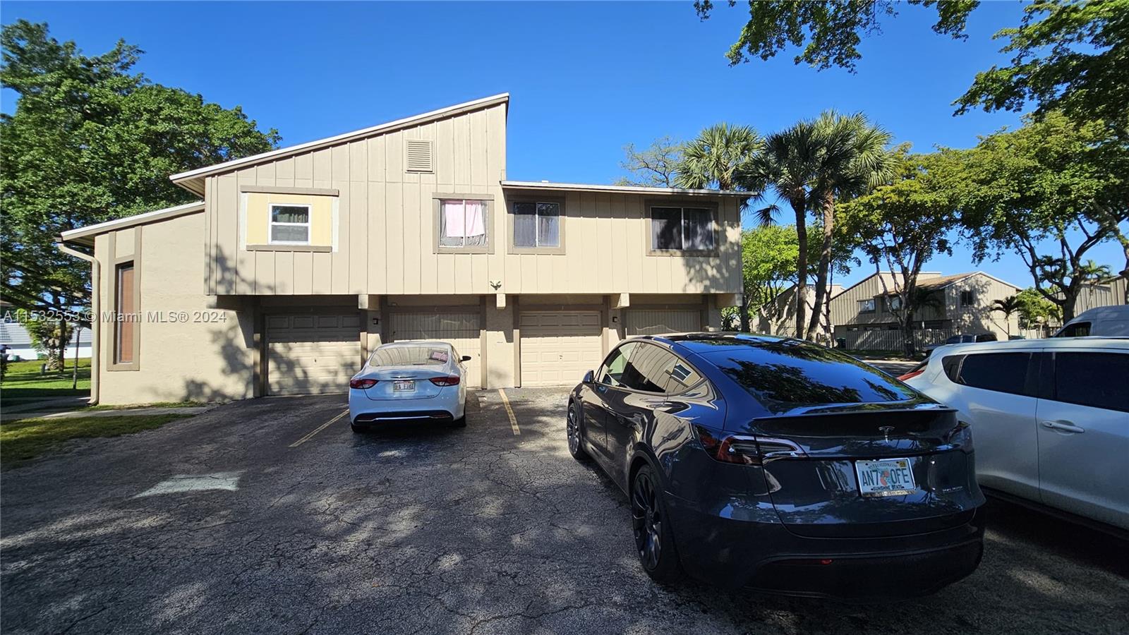 5870 Nw 21st St 45-e Property Photo 3