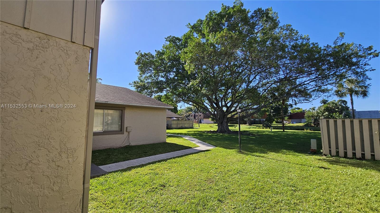 5870 Nw 21st St 45-e Property Photo 26