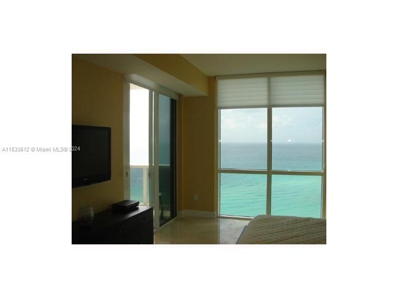 A11533512 Property Photo 1