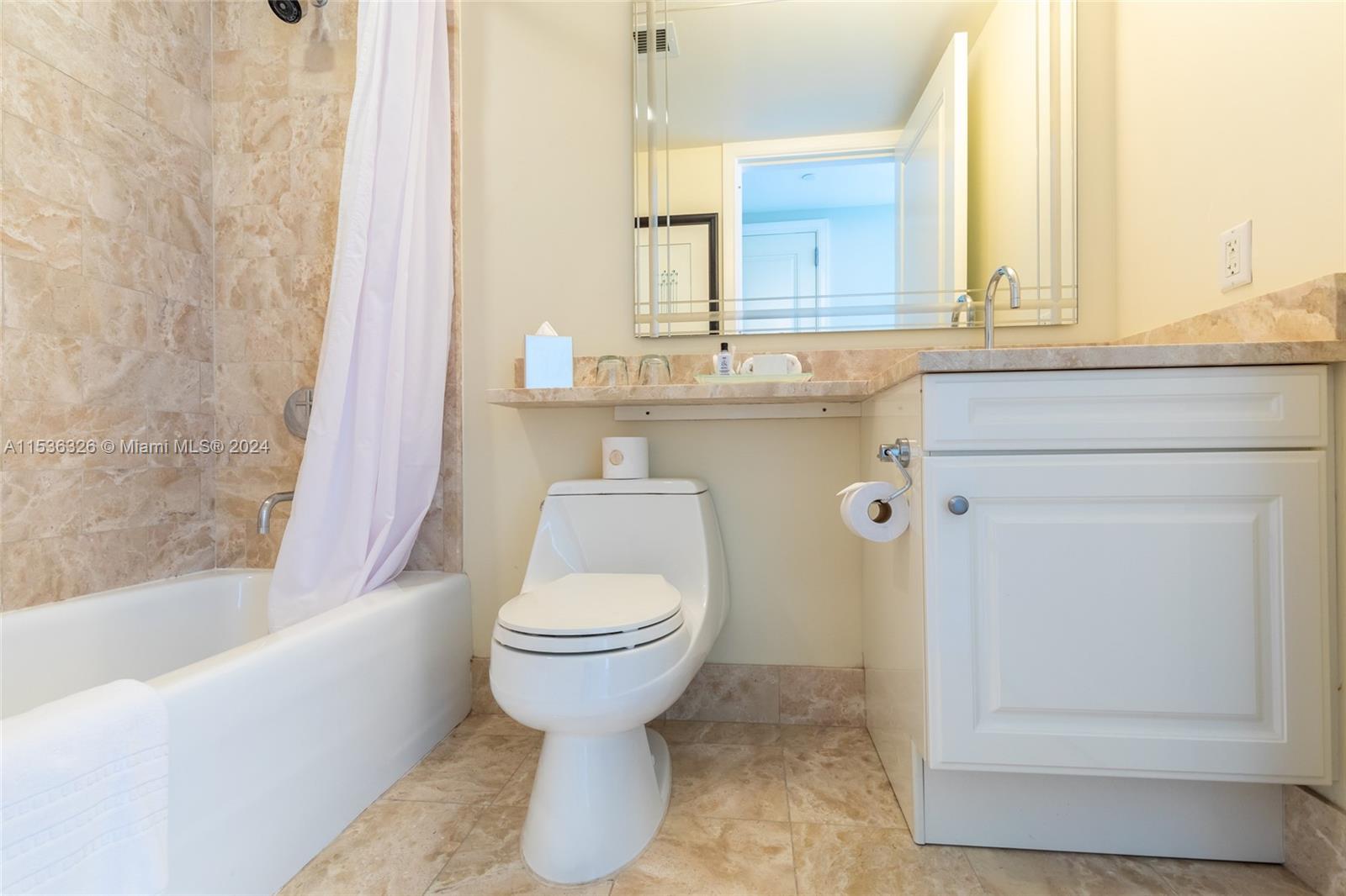 1435 Brickell Ave 3112 Property Photo 6