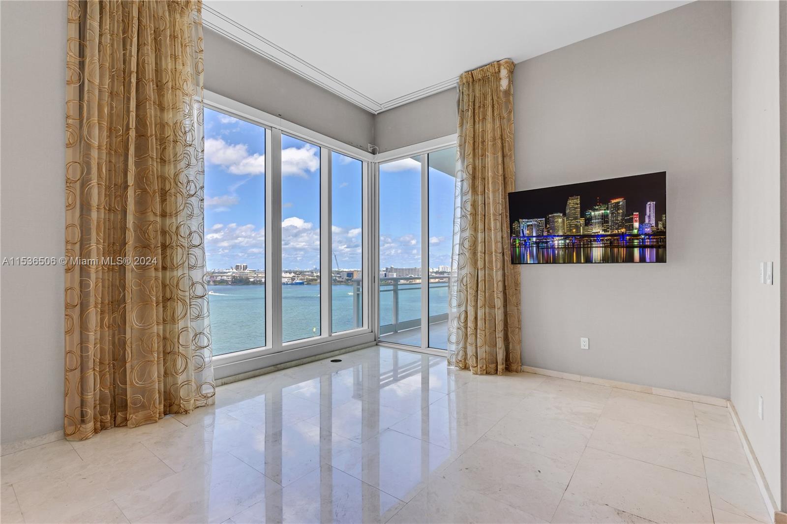 900 Brickell Key Blvd 1002 Property Photo 29