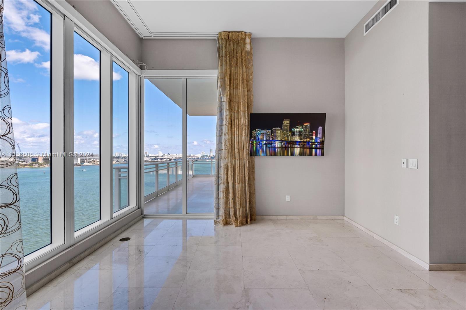 900 Brickell Key Blvd 1002 Property Photo 30