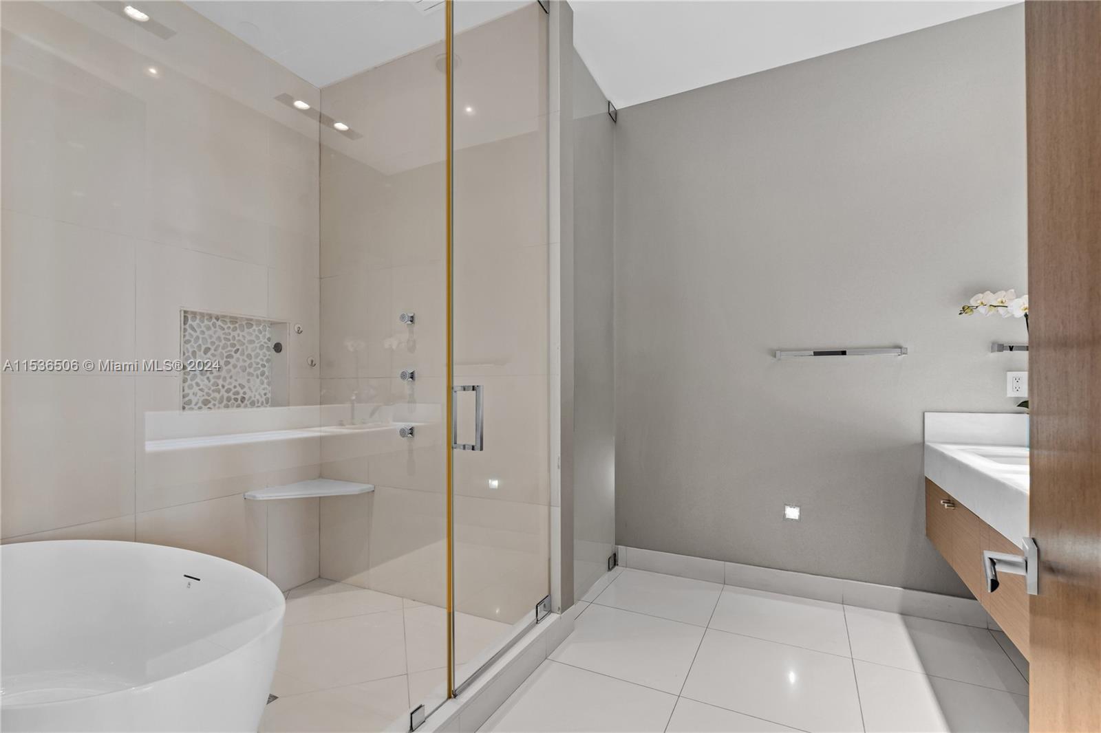 900 Brickell Key Blvd 1002 Property Photo 33