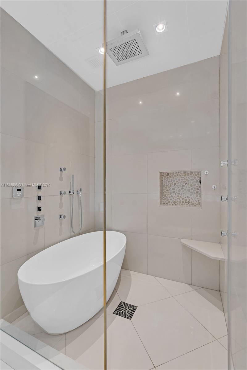 900 Brickell Key Blvd 1002 Property Photo 36