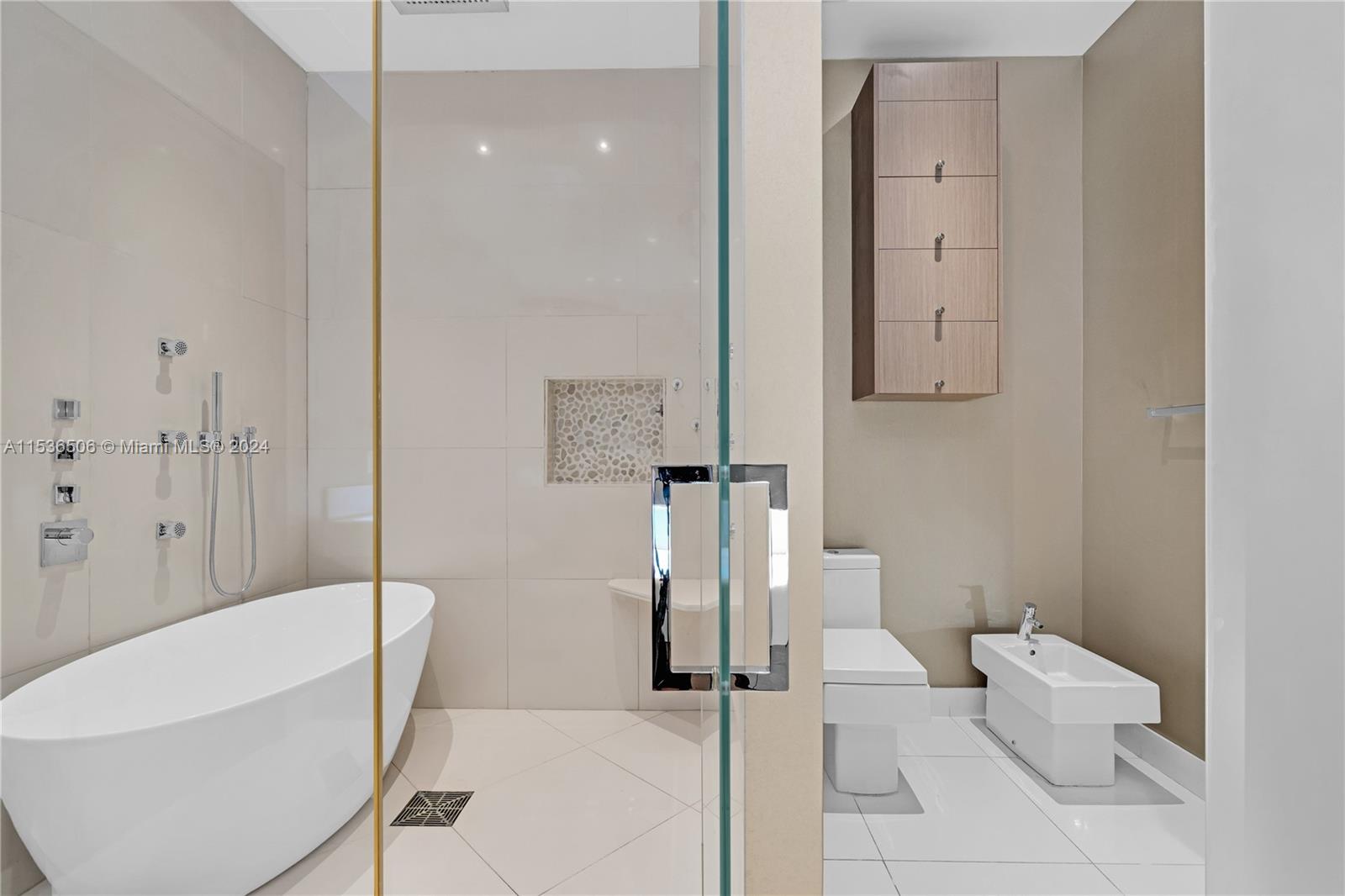 900 Brickell Key Blvd 1002 Property Photo 37
