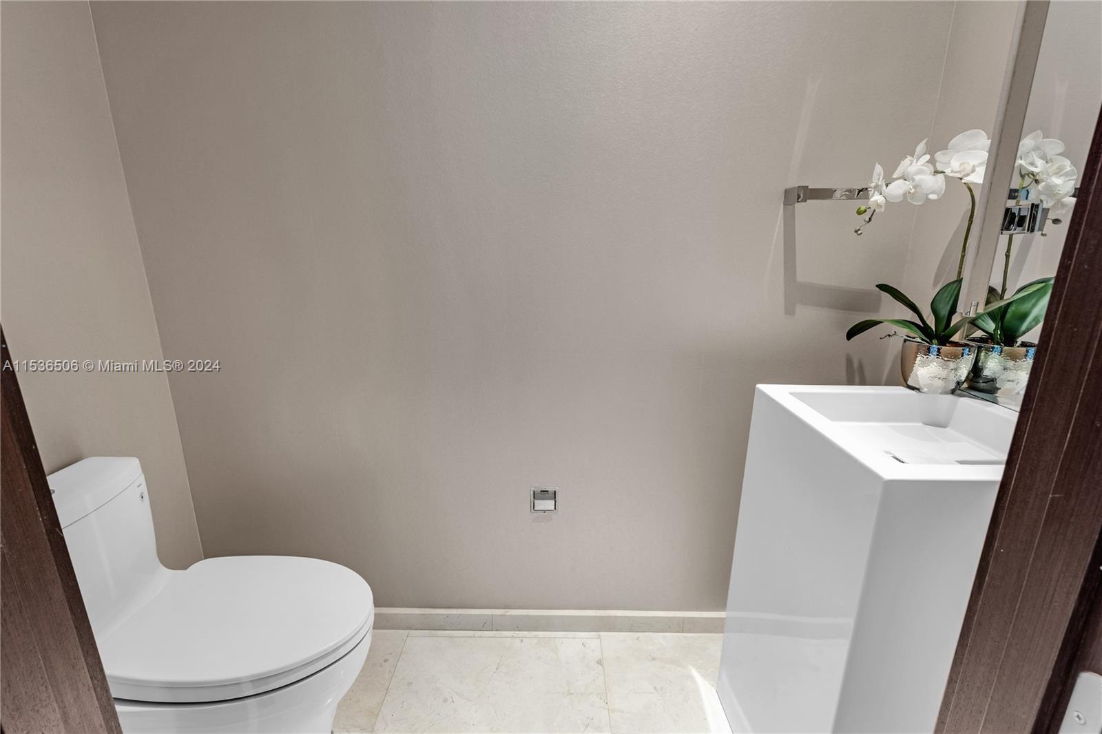 900 Brickell Key Blvd 1002 Property Photo 40