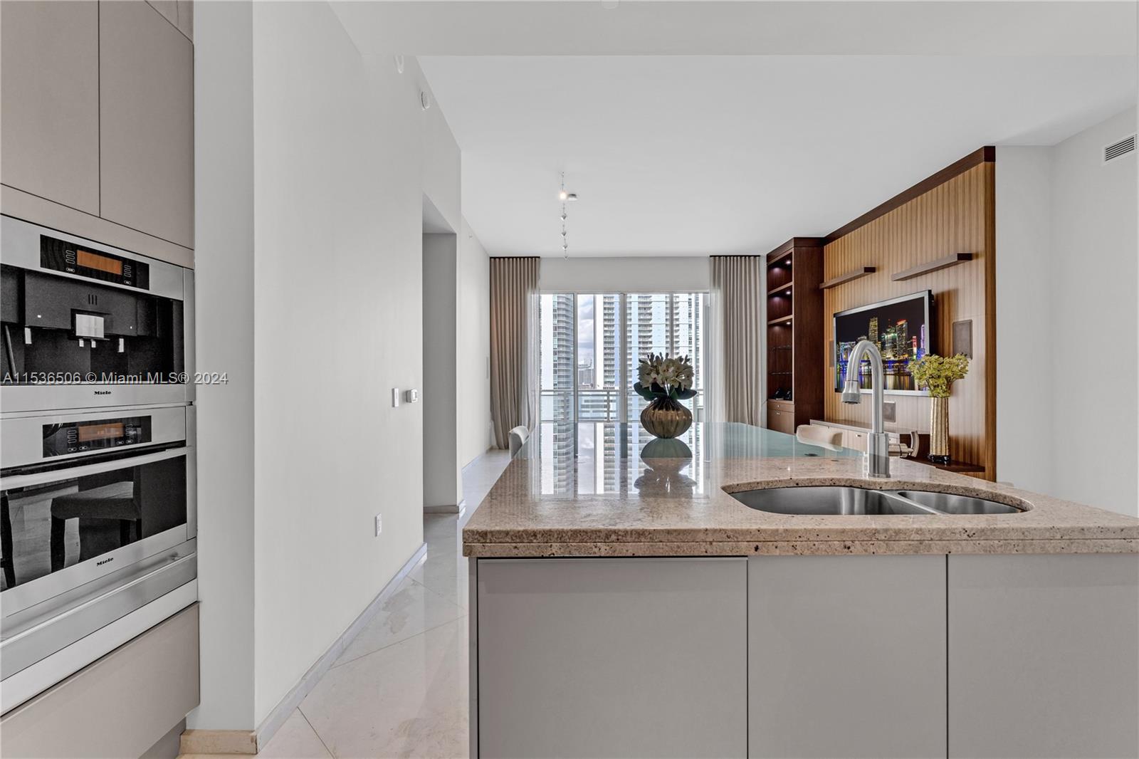 900 Brickell Key Blvd 1002 Property Photo 62