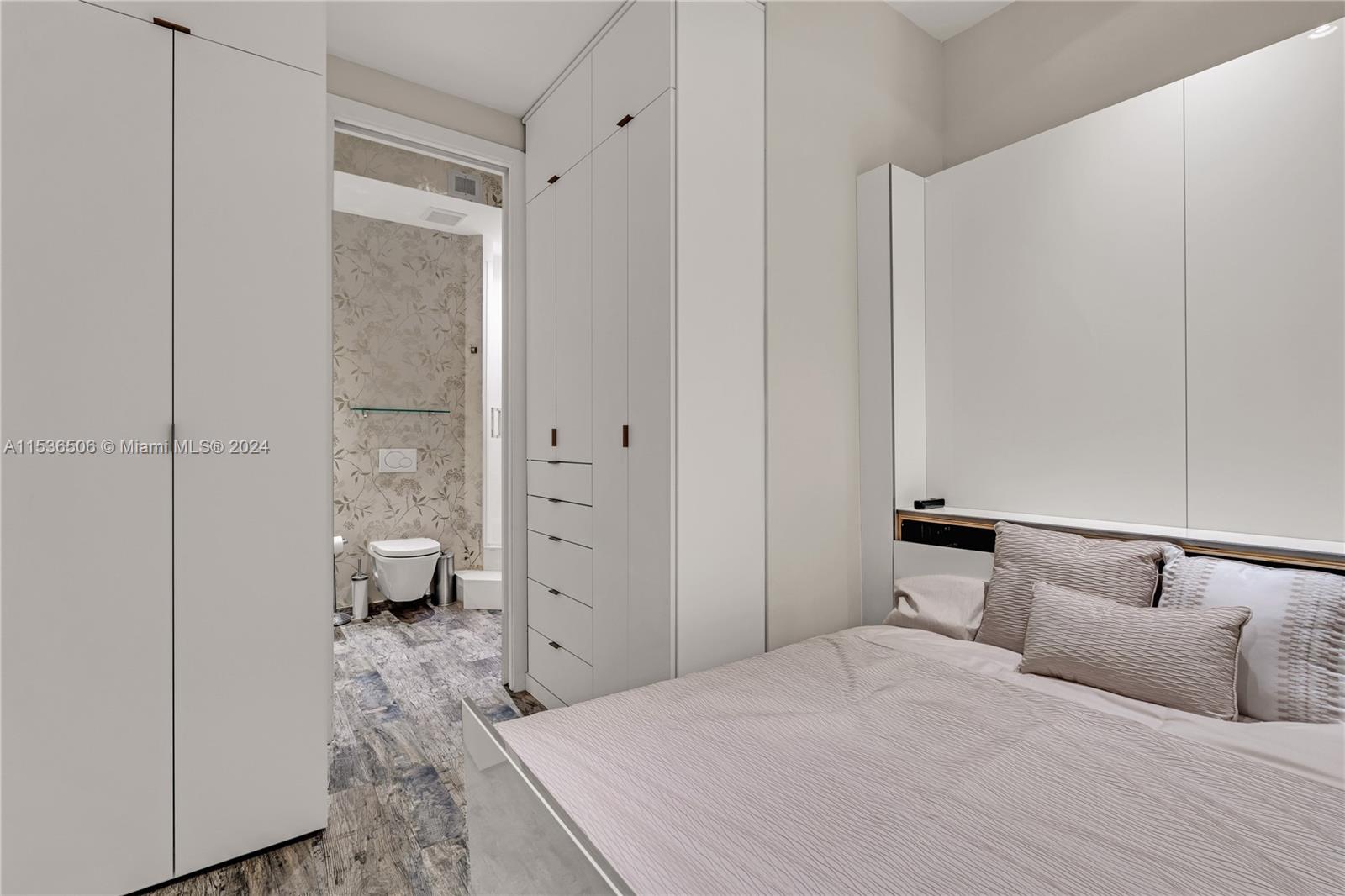 900 Brickell Key Blvd 1002 Property Photo 69