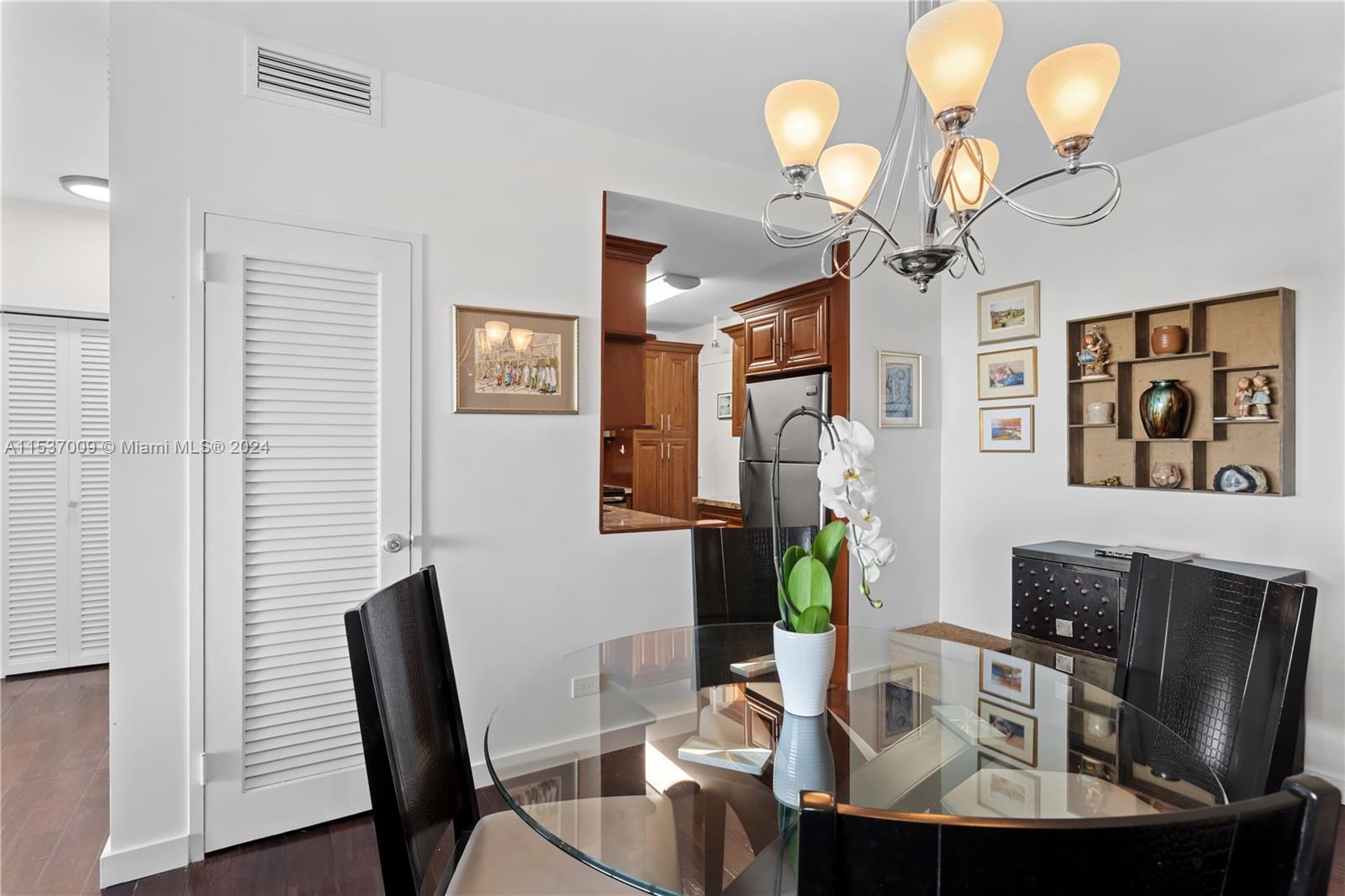 3 Island Ave 10k Property Photo 7