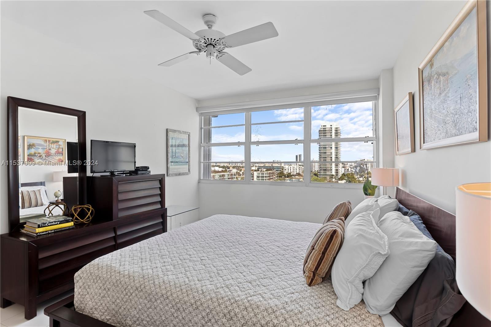 3 Island Ave 10k Property Photo 11