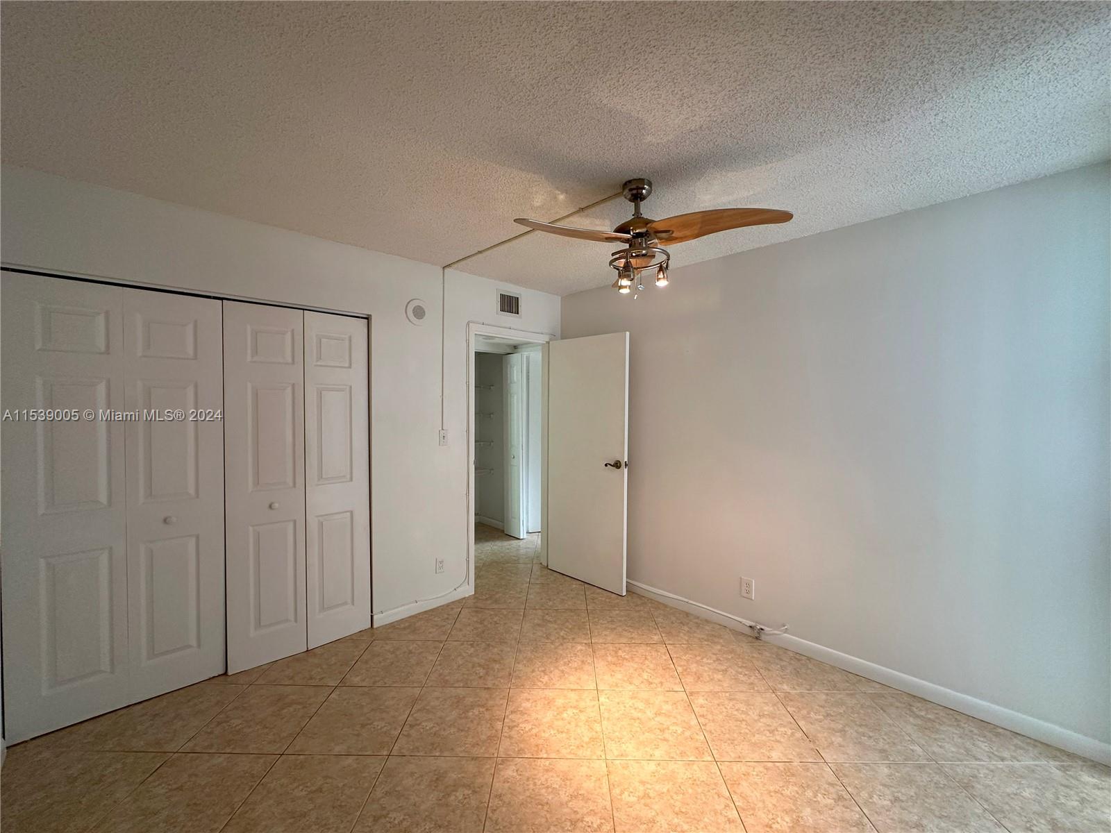 17021 N Bay Rd 320-4 Property Photo 11