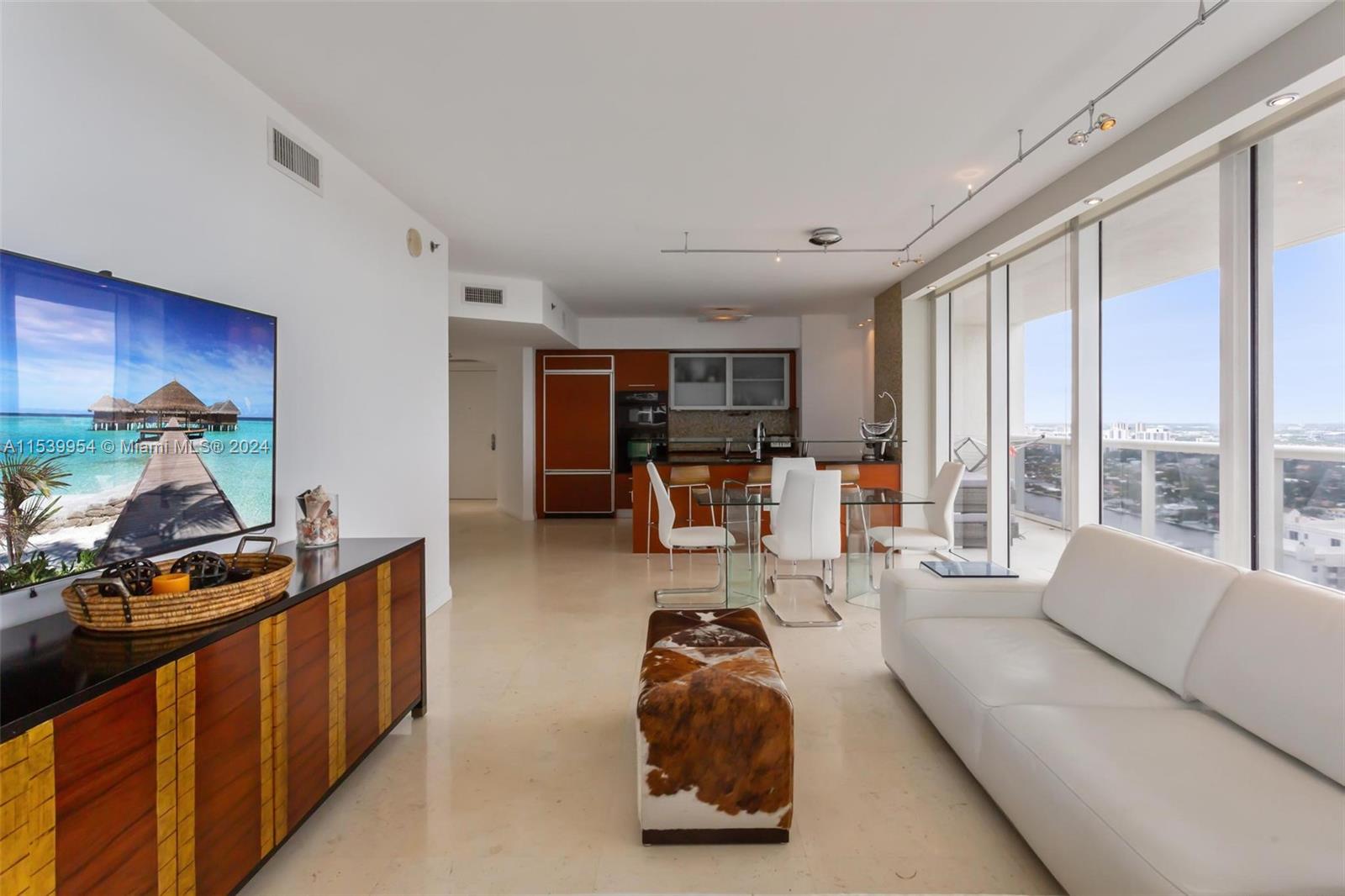 1830 S Ocean Dr Property Photo 1