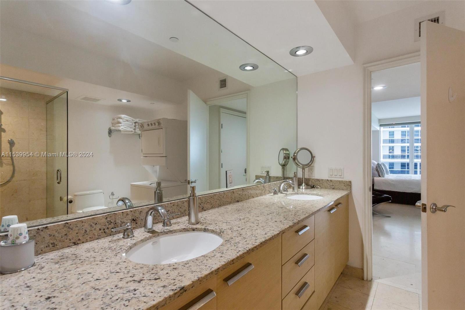 1830 S Ocean Dr Property Photo 24