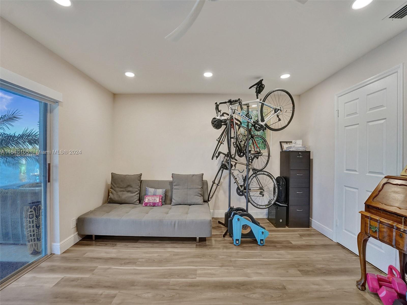 4212 N Ocean Dr Property Photo 35
