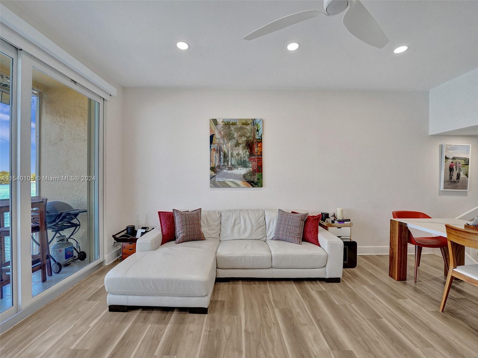 4212 N Ocean Dr Property Photo 49