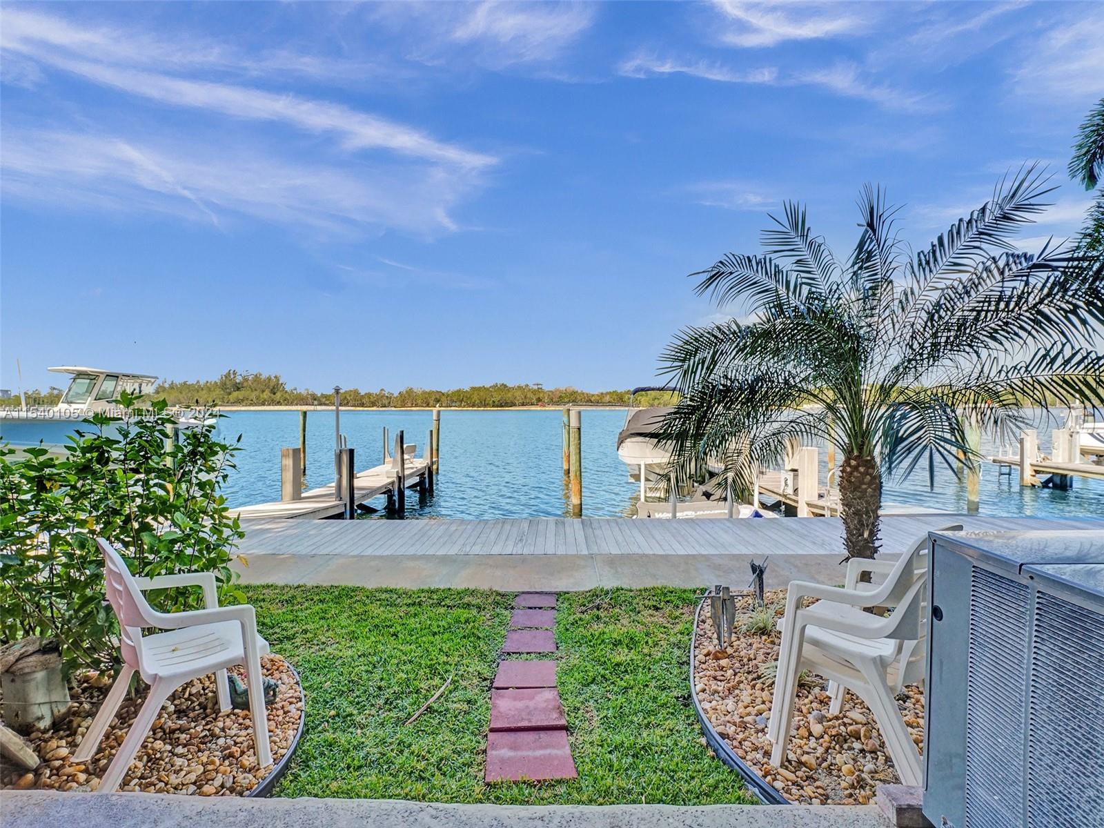 4212 N Ocean Dr Property Photo 97