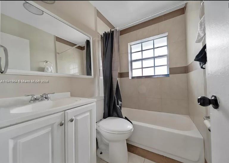 1500 Nw 69th Ter 02 Property Photo 9