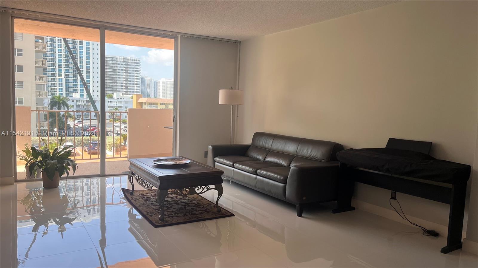 1865 S Ocean Dr 4f Property Photo 8
