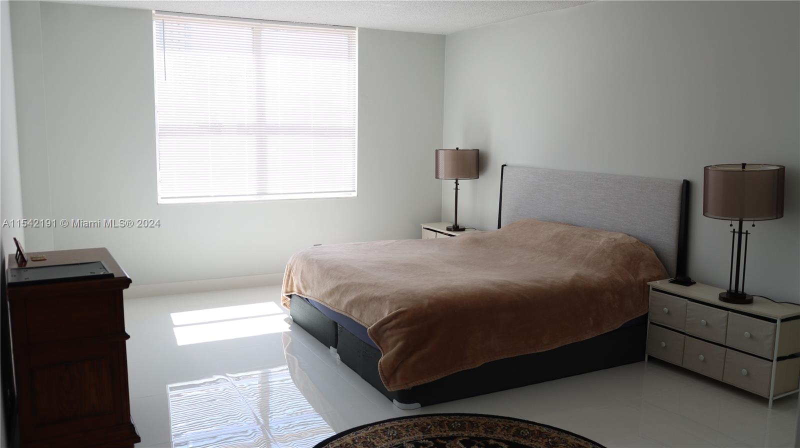 1865 S Ocean Dr 4f Property Photo 11