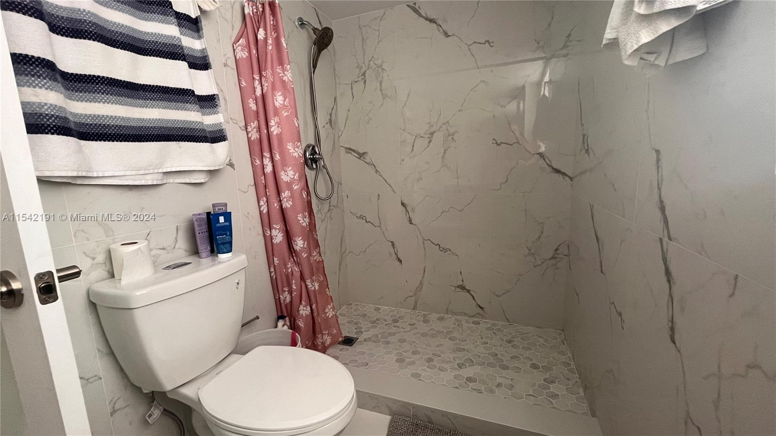 1865 S Ocean Dr 4f Property Photo 22