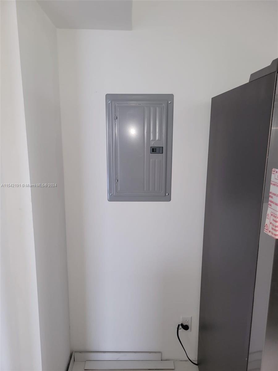 1865 S Ocean Dr 4f Property Photo 24