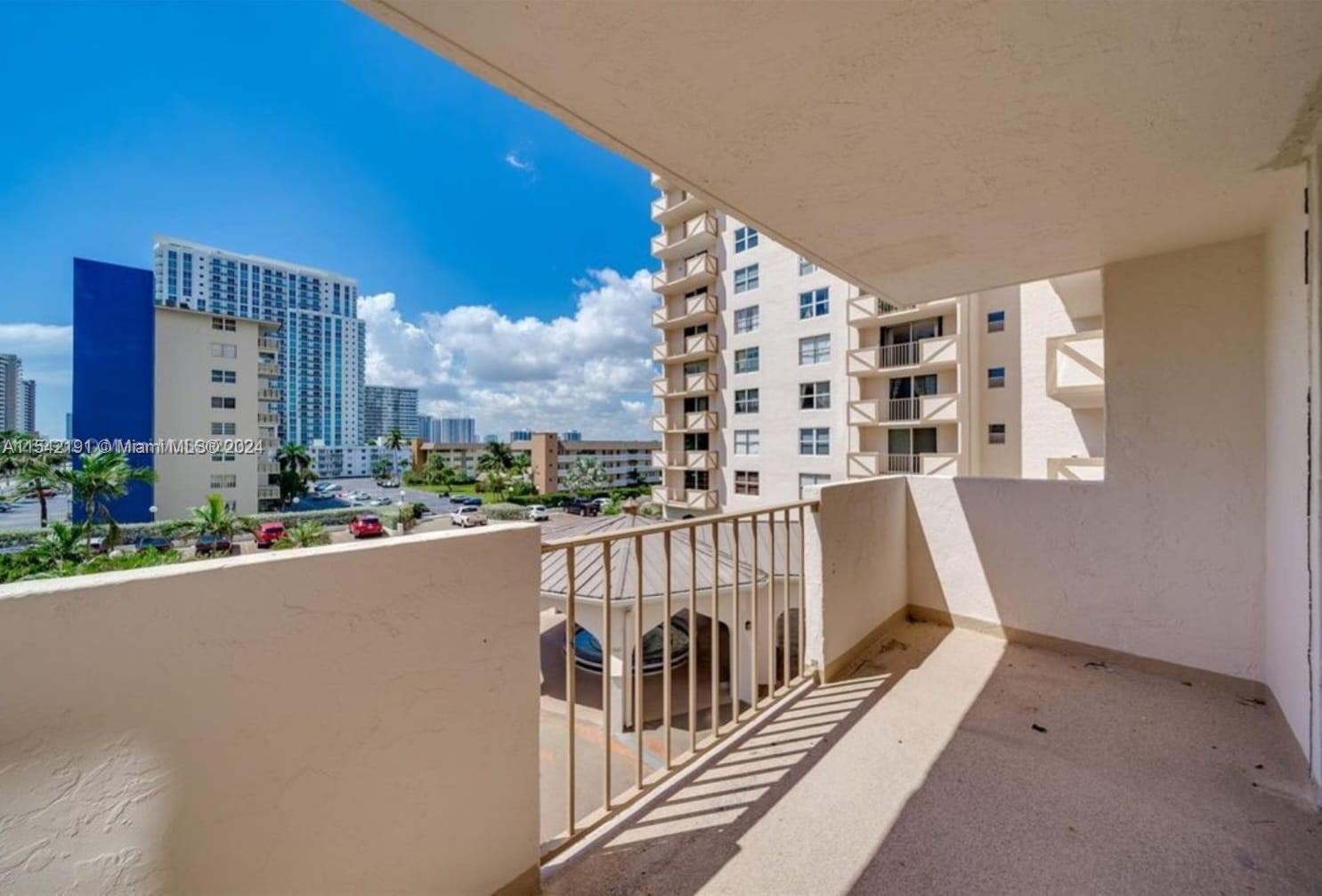 1865 S Ocean Dr 4f Property Photo 25