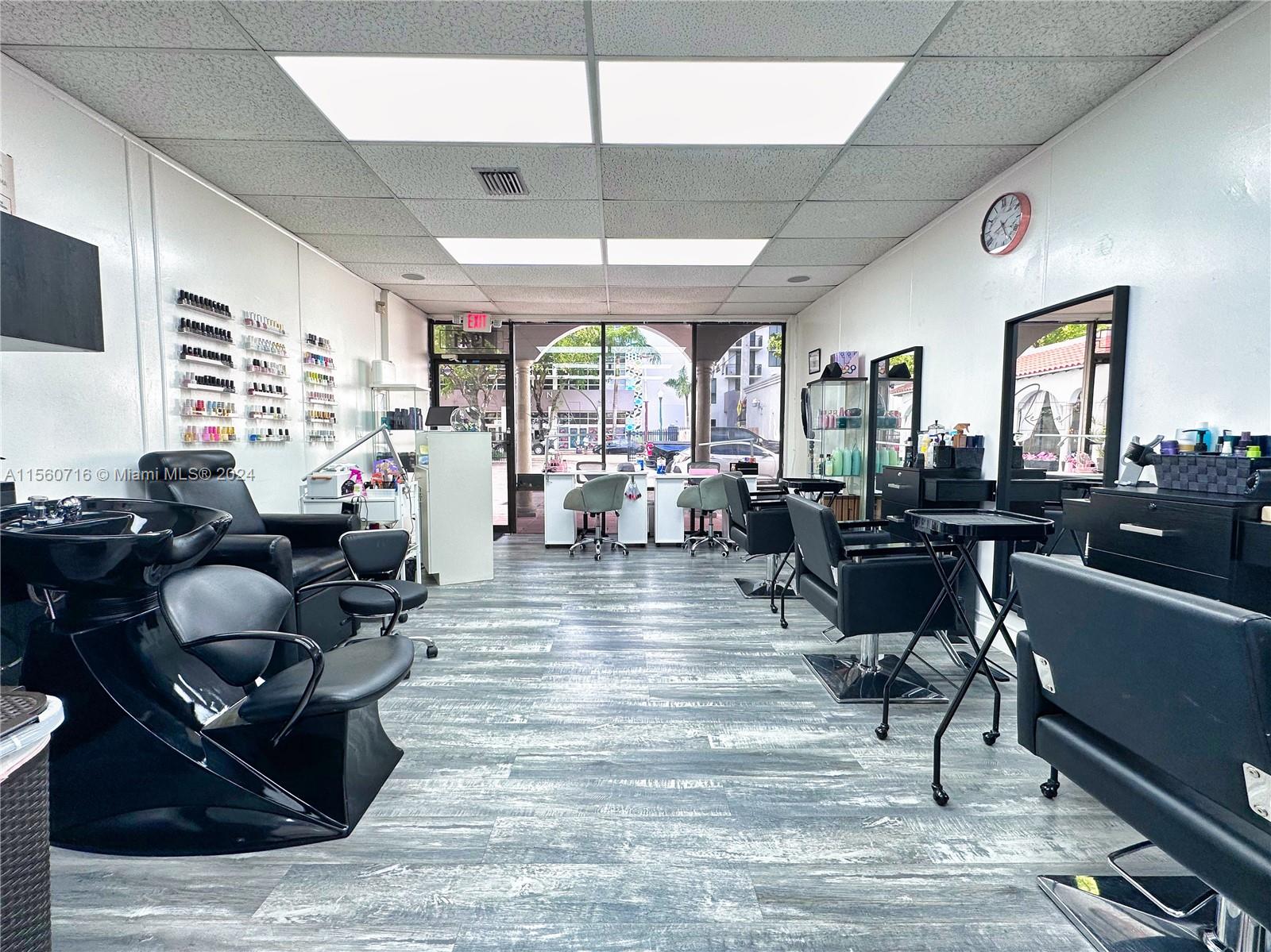 Full-service Beauty Salon For Sale On 8th Street In Miami Property Photo 1