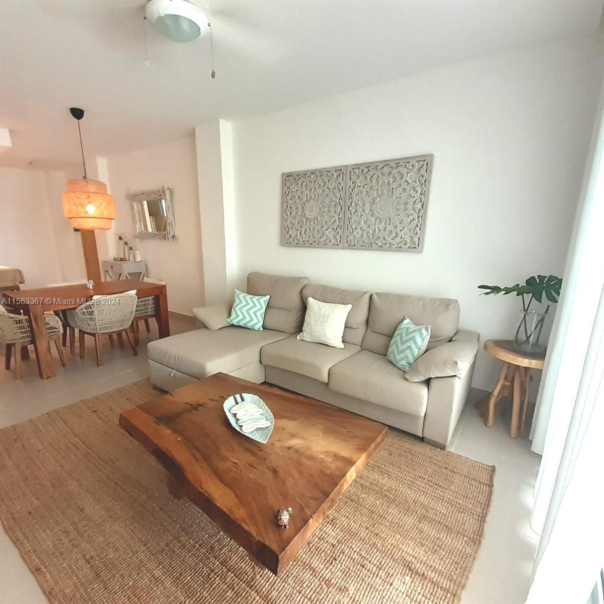 3 El Beach Garden E1 Property Photo
