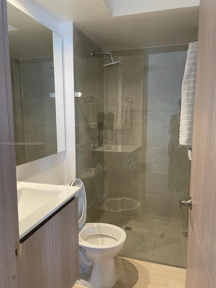 Calle 96 #72-43 Torre 1 1102 Property Photo