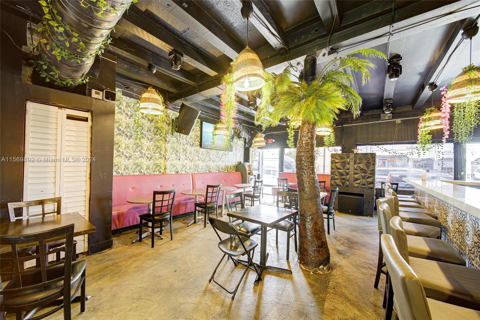 Restaurant For Sale On 7th Street By The Marlins Park Property Photo 4