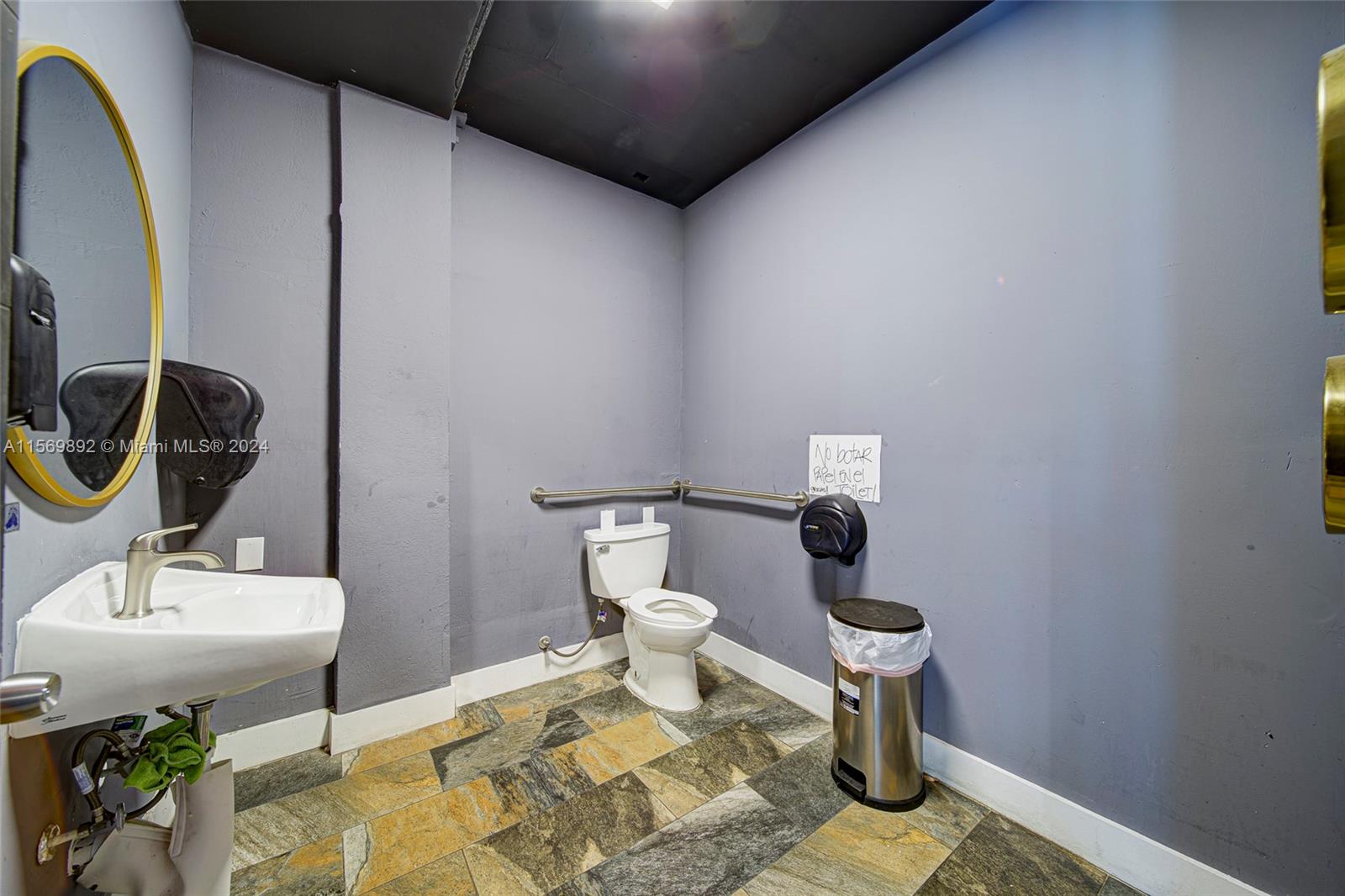 Restaurant For Sale On 7th Street By The Marlins Park Property Photo 11