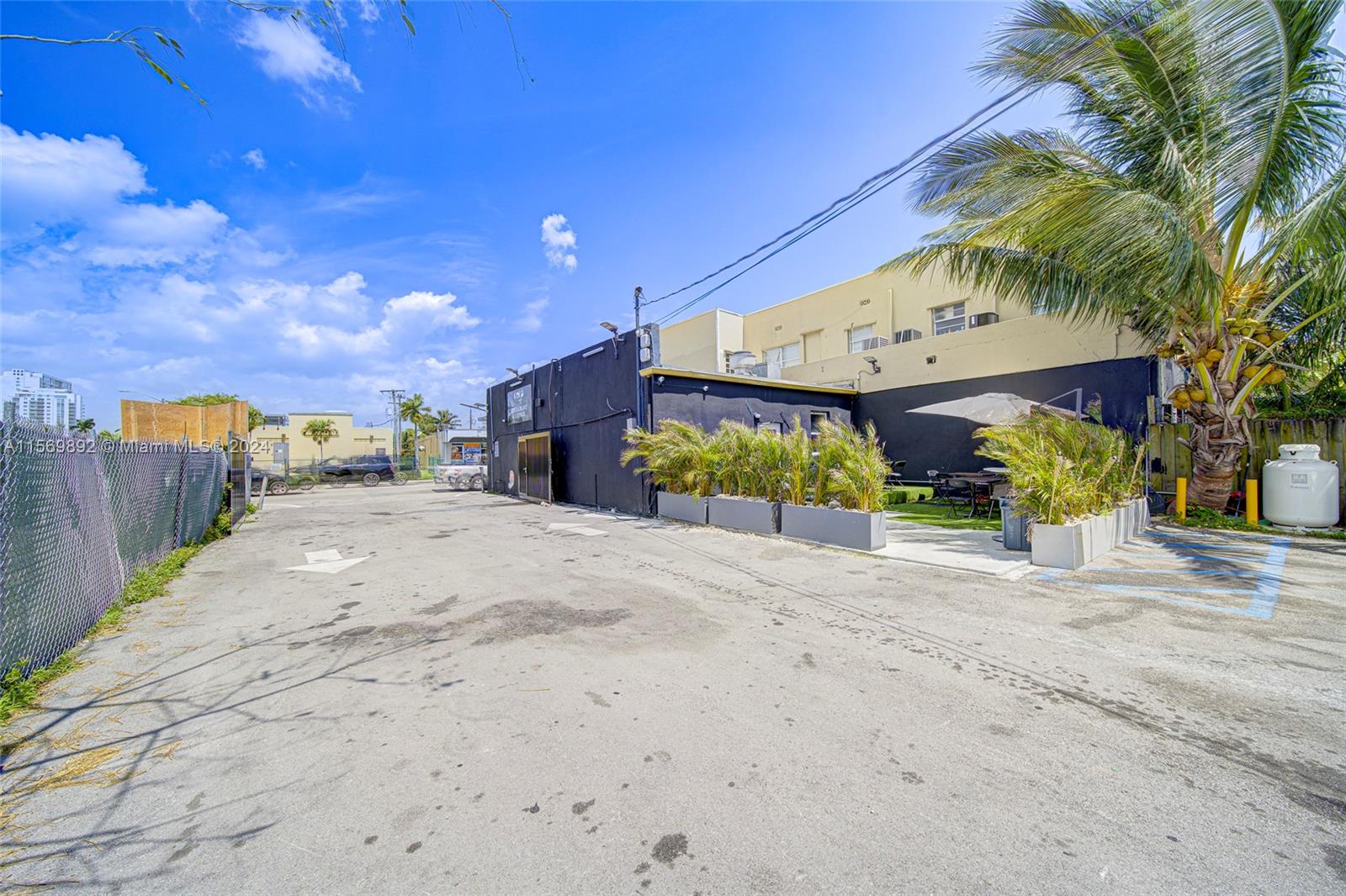 Restaurant For Sale On 7th Street By The Marlins Park Property Photo 20