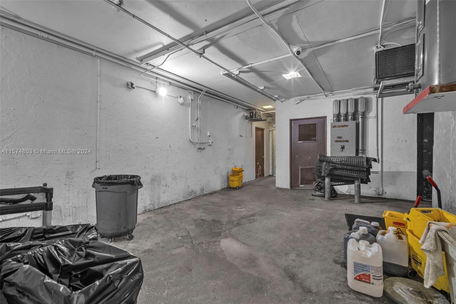 Property Photo 31