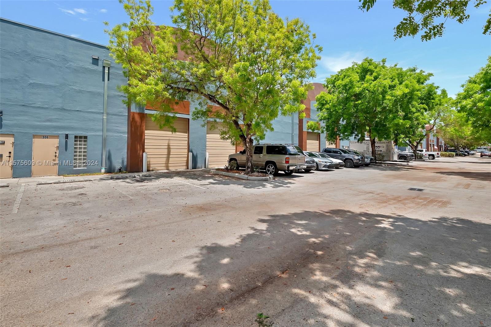 20200 Nw 2nd Ave C6 Property Photo 19