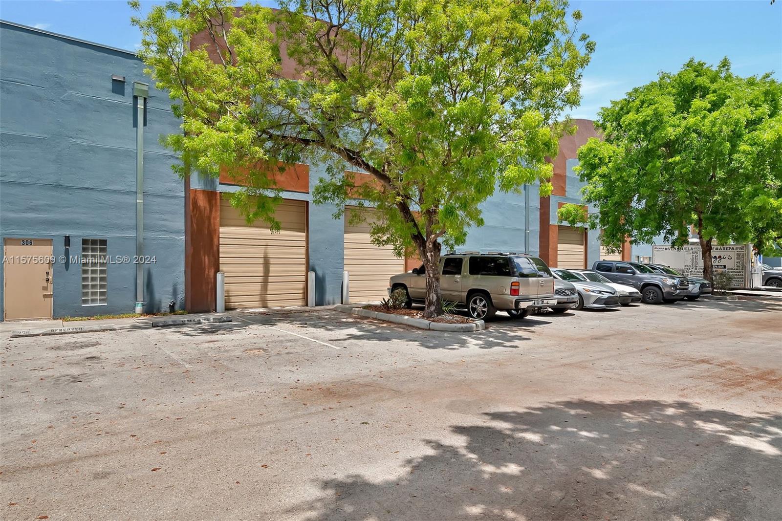20200 Nw 2nd Ave C6 Property Photo 20