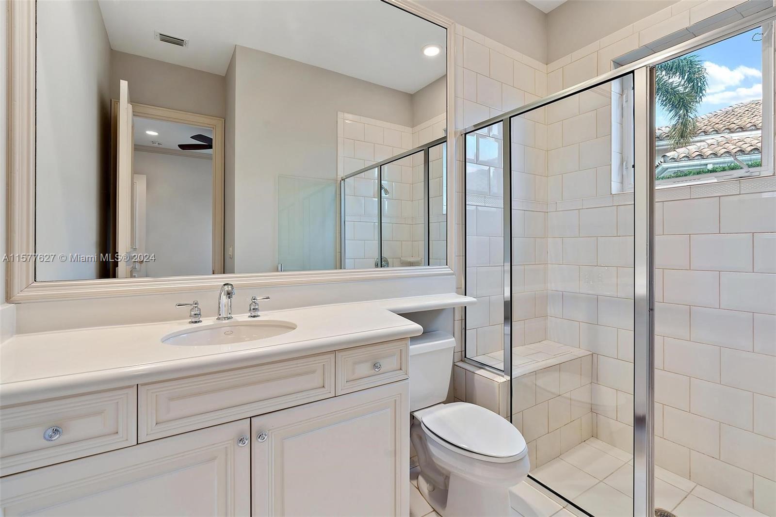 848 Harbour Isle Pl Property Photo 43