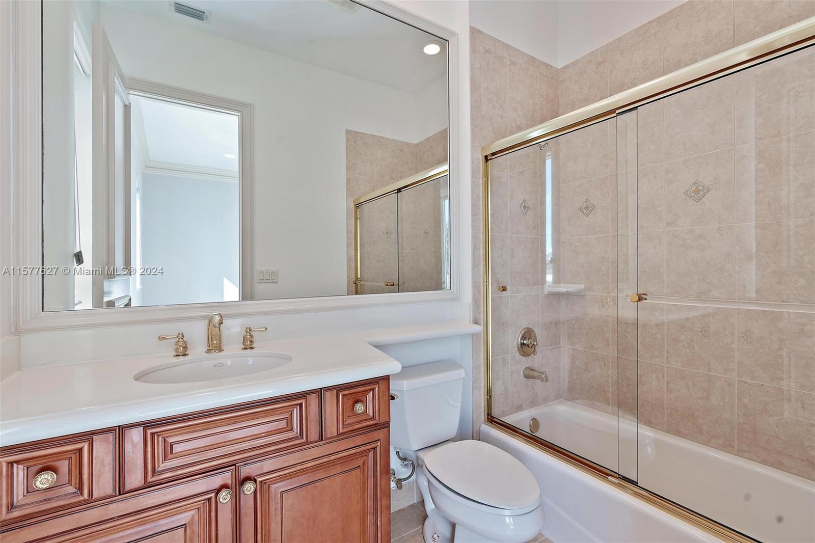 848 Harbour Isle Pl Property Photo 49
