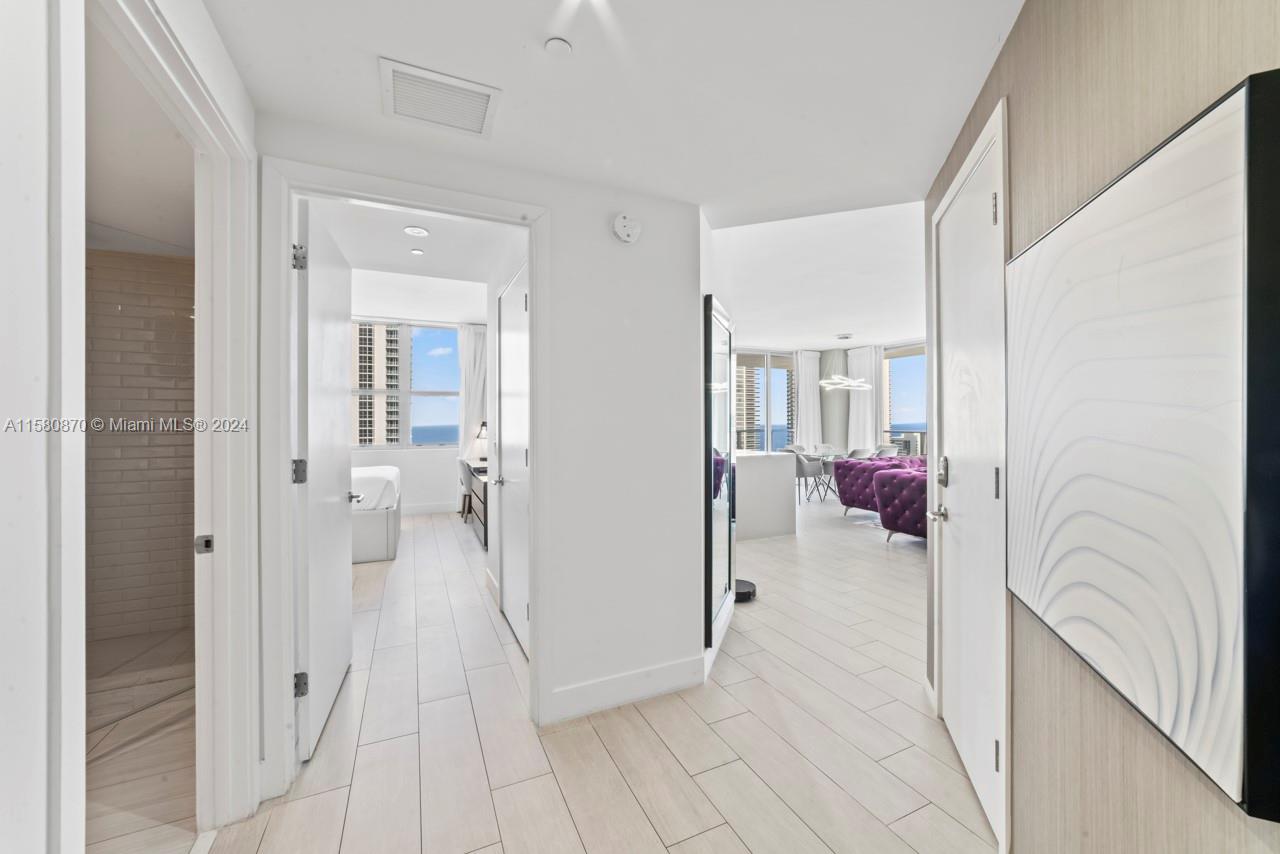 4010 S Ocean Dr R2409 Property Photo 1