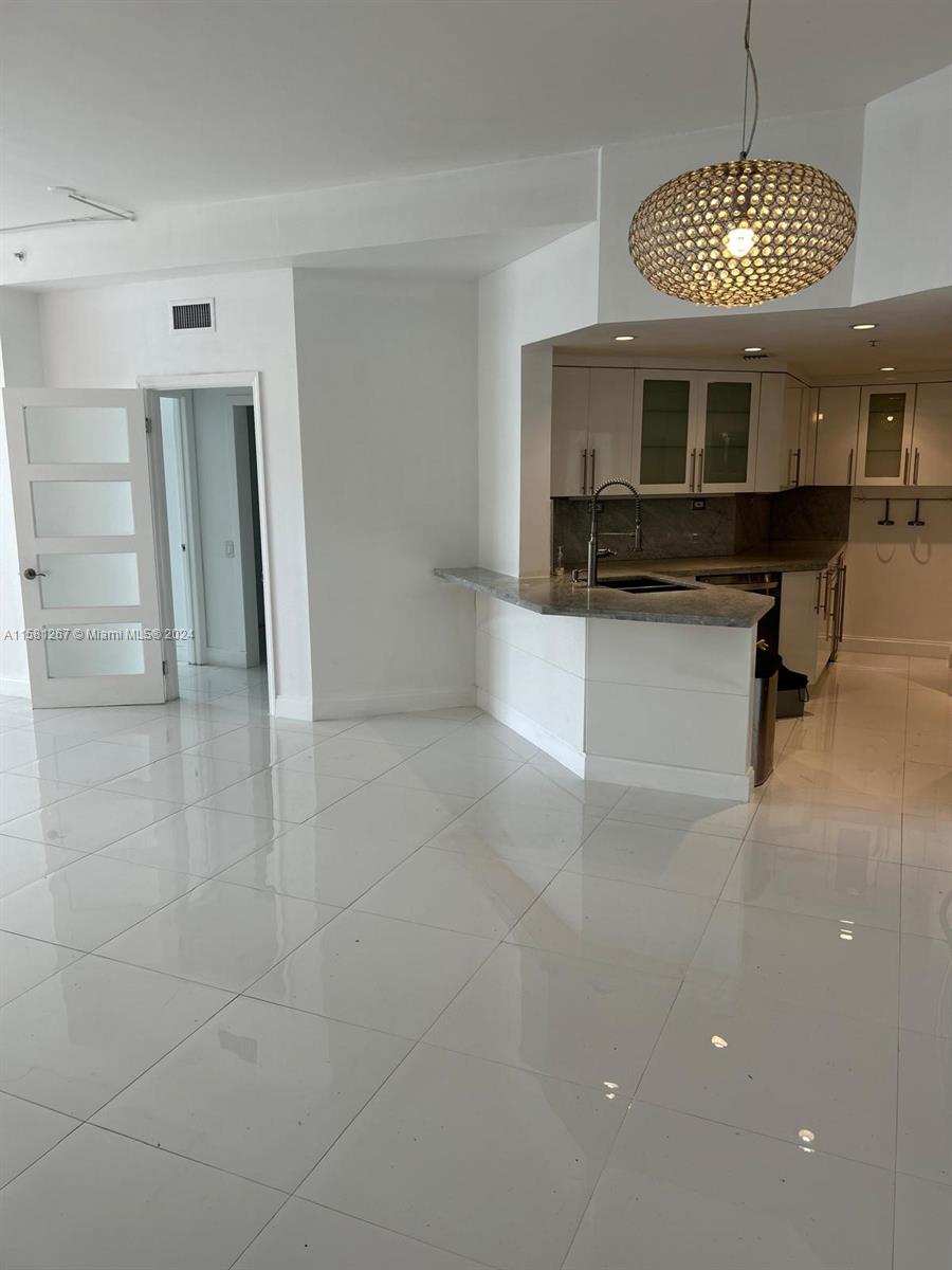 701 Brickell Key Blvd 202 Property Photo 7