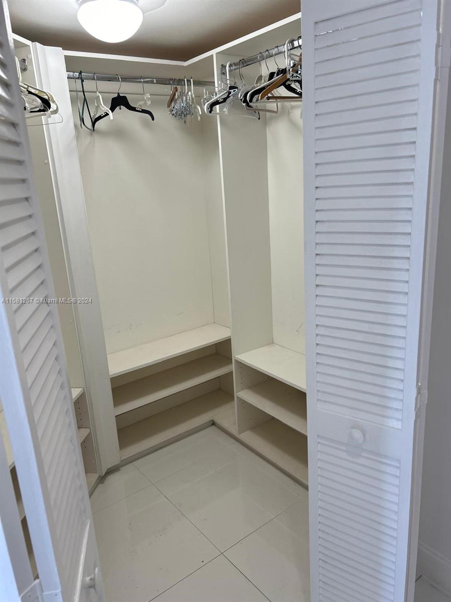 701 Brickell Key Blvd 202 Property Photo 15