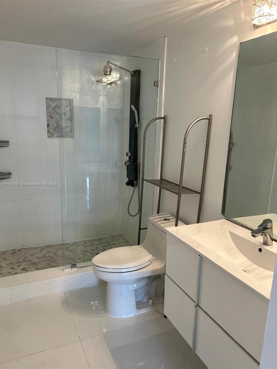 701 Brickell Key Blvd 202 Property Photo 21