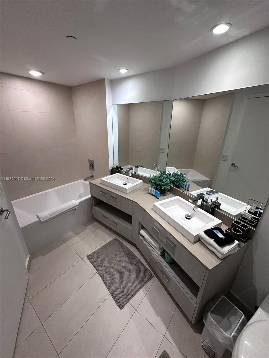 4111 S Ocean Dr 2602 Property Photo 14