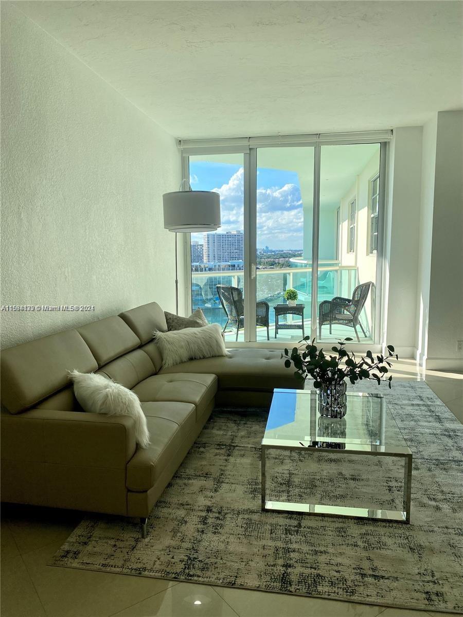 3801 S Ocean Dr Ph16s Property Photo 4