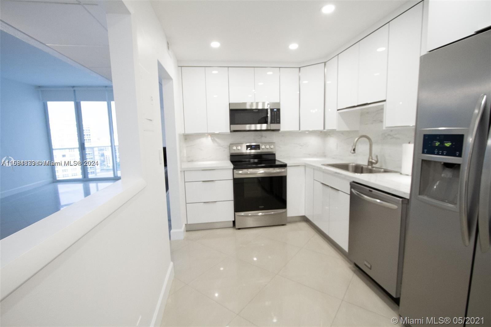 3801 S Ocean Dr Ph16s Property Photo 11