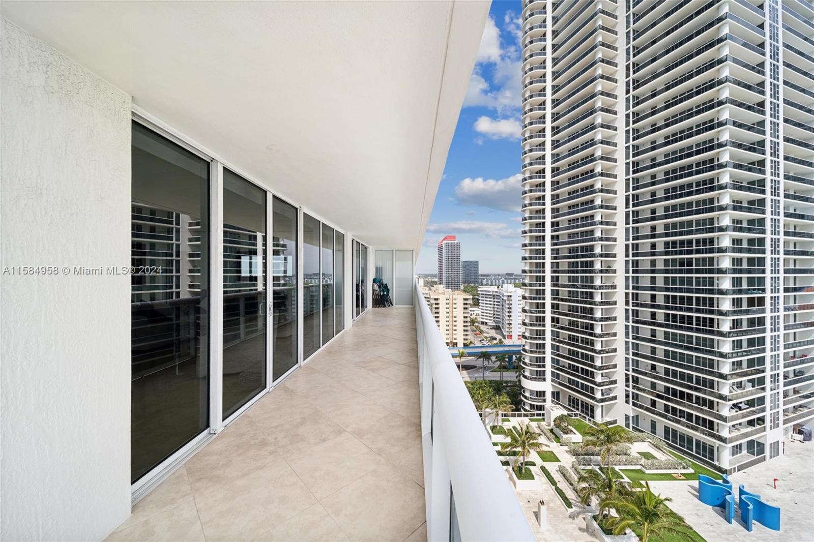 1830 S Ocean Dr 1701 Property Photo 16