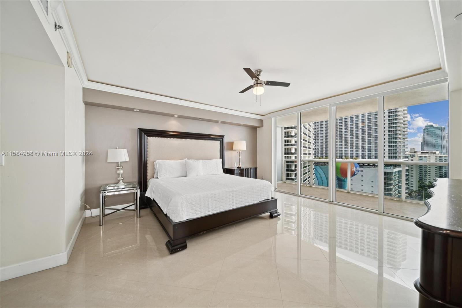 1830 S Ocean Dr 1701 Property Photo 22
