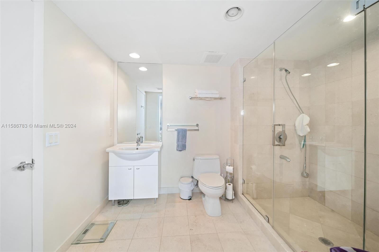 1800 S Ocean Dr 3206 Property Photo 15